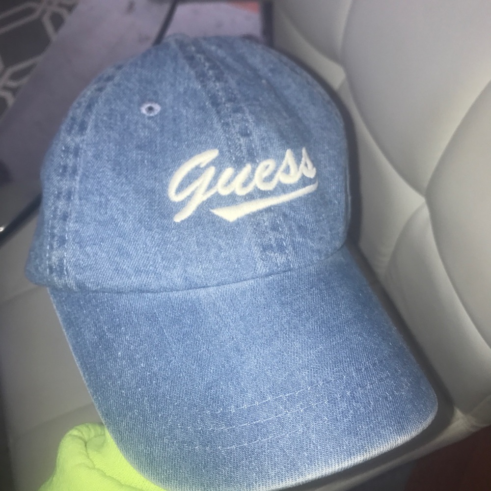 Guess hat